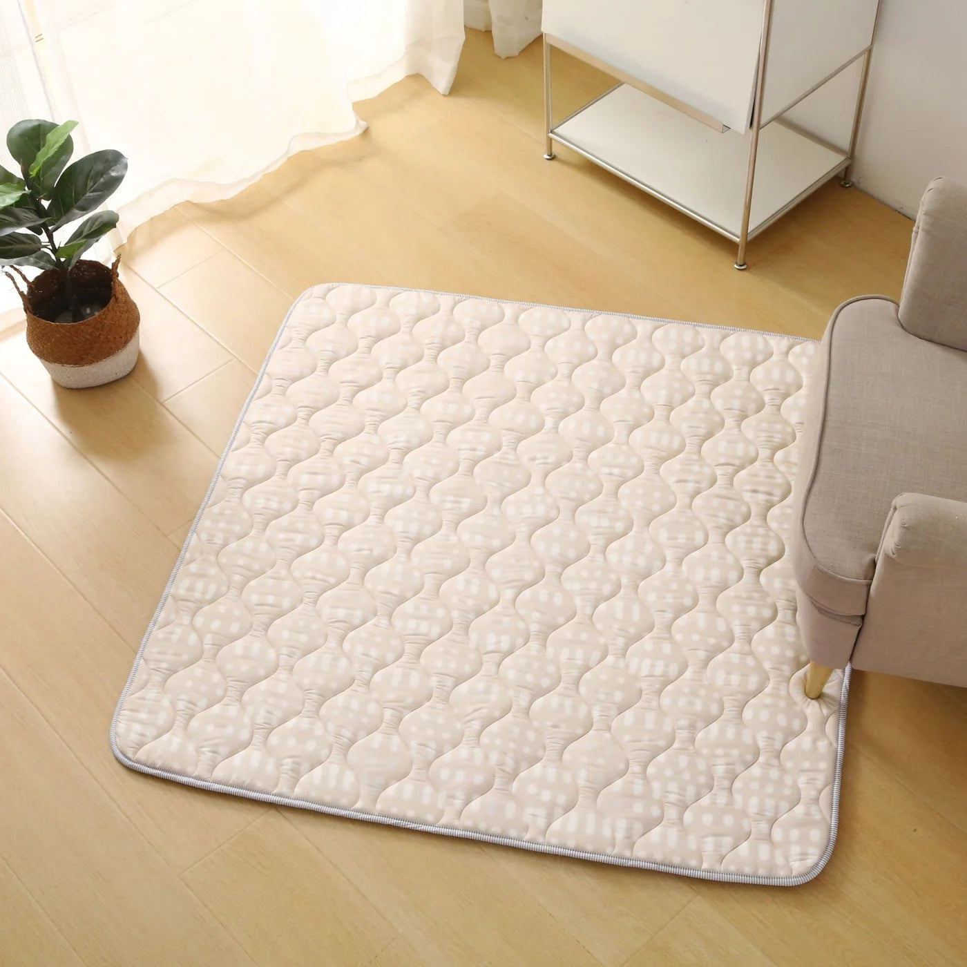 Quilted Leikmotta - Beige 127/127cm