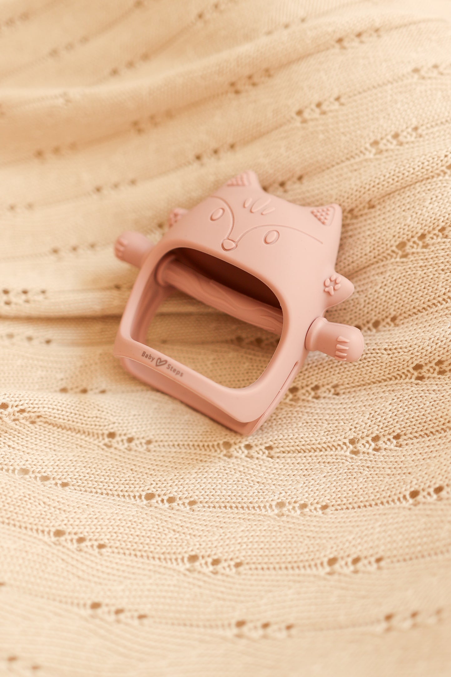 Sílikon Nagdót - Fox Sensory Teething Toy (5 litir í boði)
