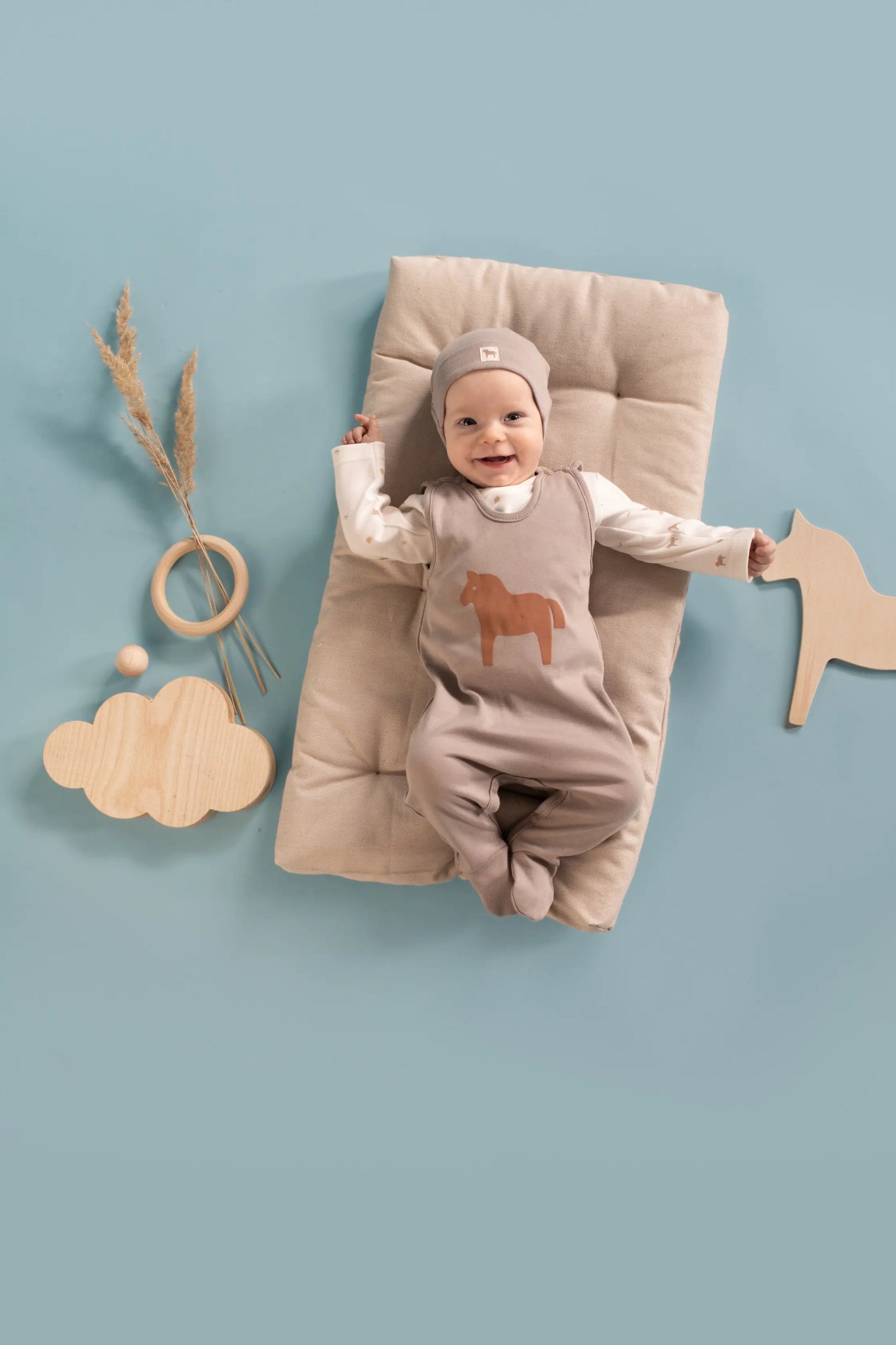 Ungbarnabuxur með axlaböndum - Beige Wooden Pony