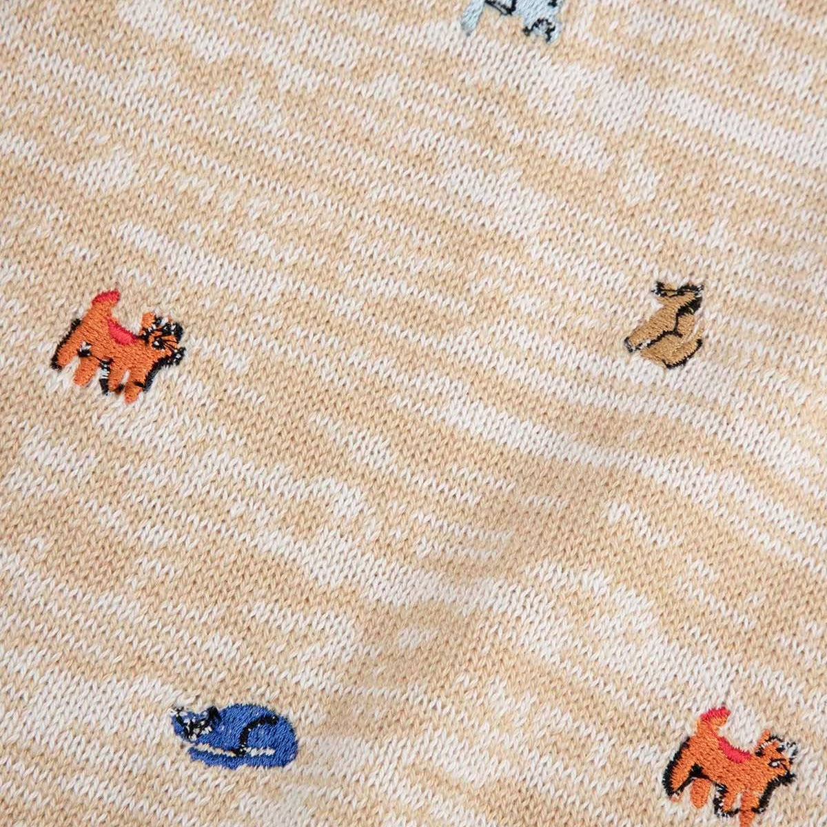 Peysa - Beige Animals