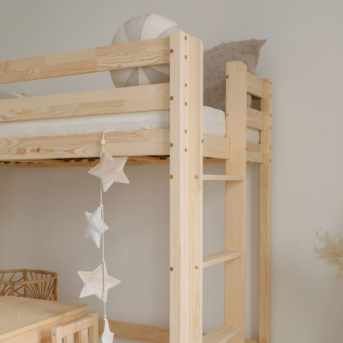 Velvet Star Garland  - Pink