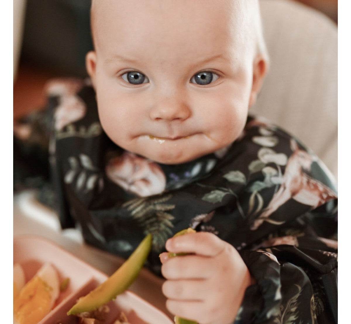 Matarsmekkur með ermum - Animals Garden Dark