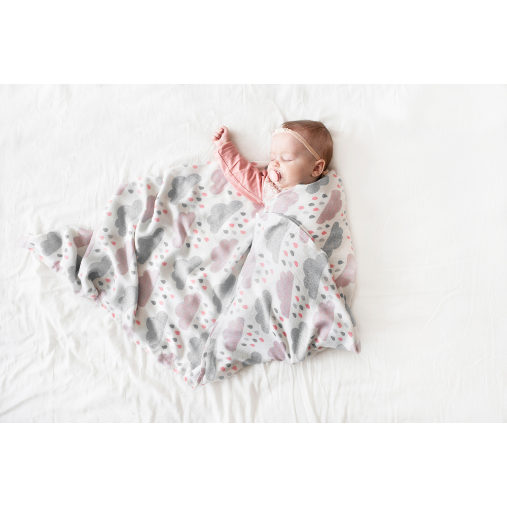 Bamboo Swaddle XL - Pink Dots