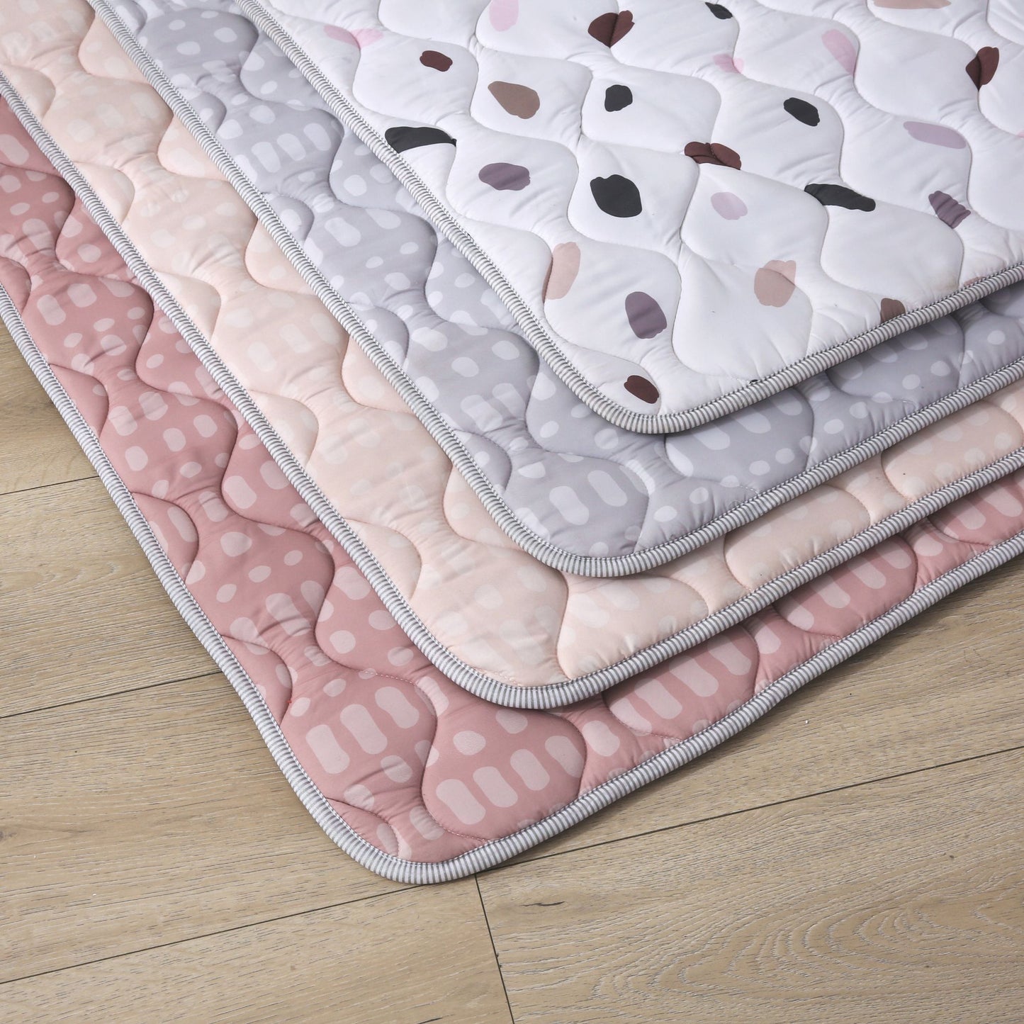 Quilted Leikmotta - Gray 127/127cm - FORPÖNTUN