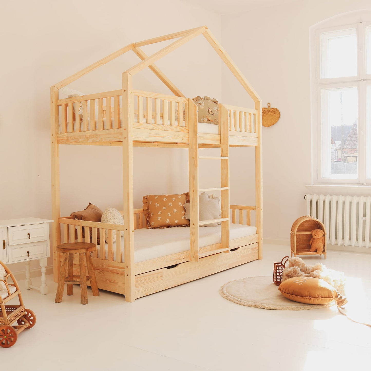 Húsrúm Bianco Bunk Bed Plus með geymslu skúffu natural