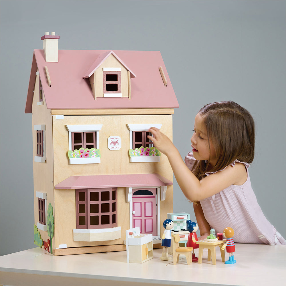 Dúkkuhús - Dollhouse with Furniture - Foxtail Villa