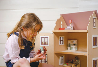 Dúkkuhús - Dollhouse with Furniture - Foxtail Villa