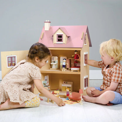 Dúkkuhús - Dollhouse with Furniture - Foxtail Villa