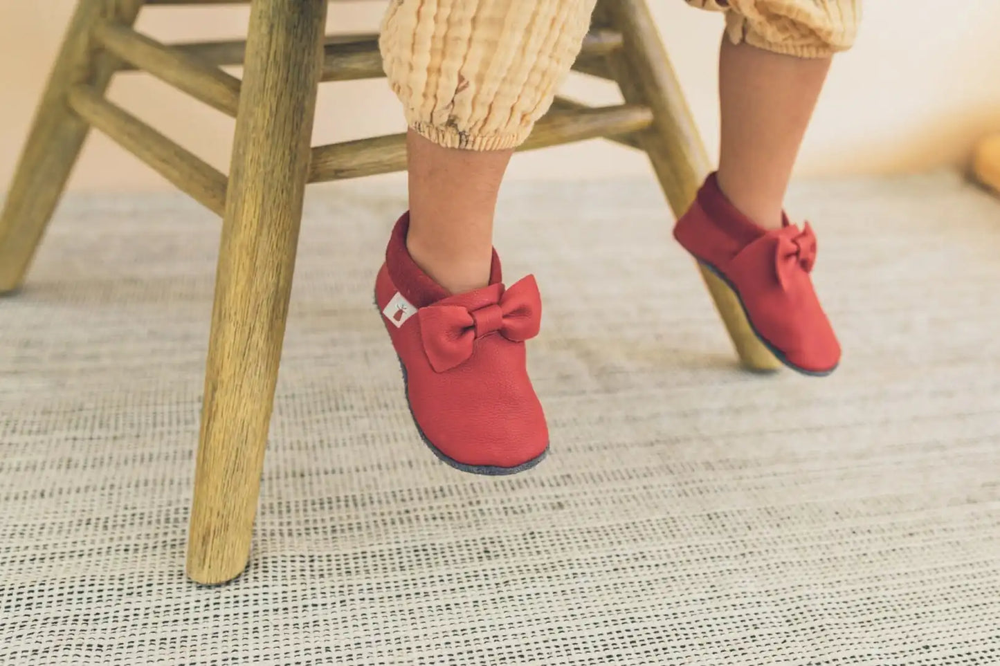 Inniskór - Baobaby Cherry með slaufu