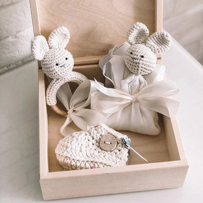 Newborn Gift Box - 4pcs - Bunny Cream